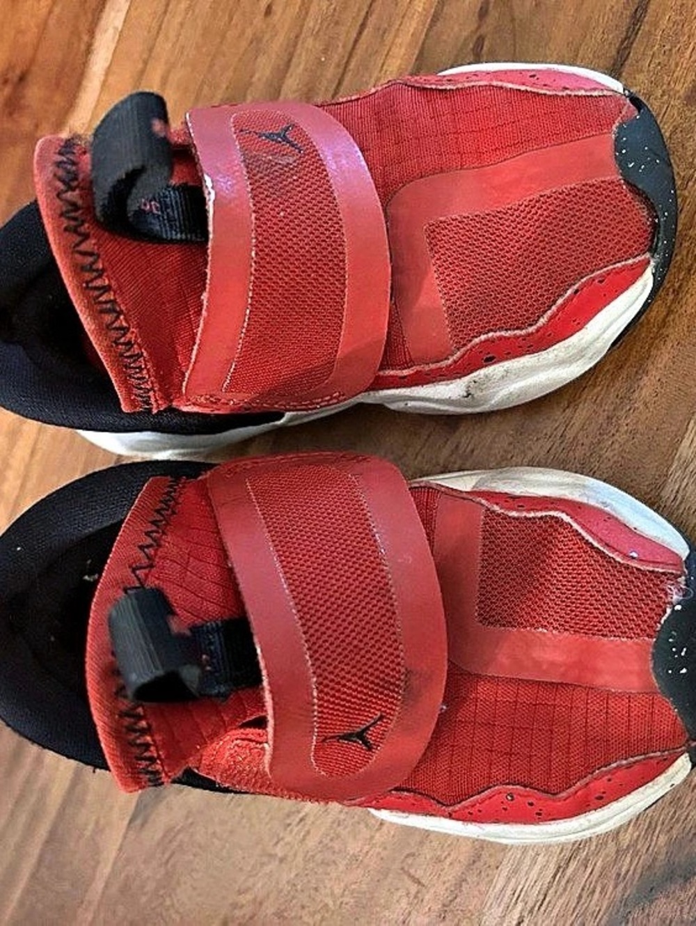 Jordan Court Connect Low Baby/Toddler Shoes Sneakers Red & Black Girls US 6C